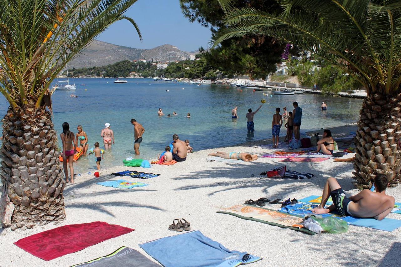 Apartments By The Sea Trogir - 15011 Luaran gambar